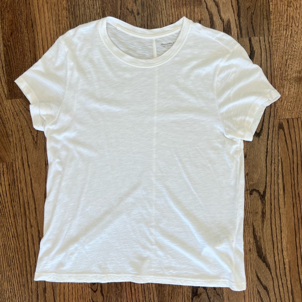 Abercrombie soft a&f white tee